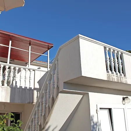 Mas-rafaj Apartment Vir