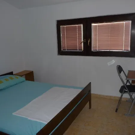 Mas-rafaj Apartamento