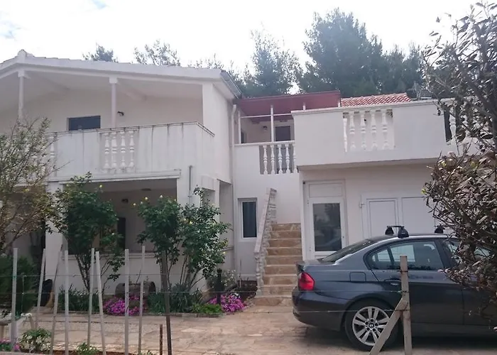 Mas-rafaj Apartman Vir